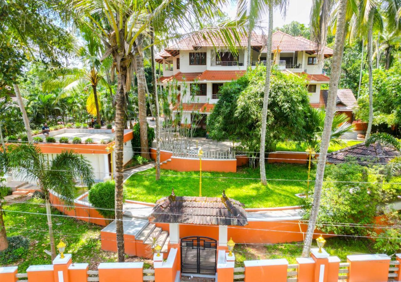 Ambalavayal Ushasree Wayanad Heritage Premium Pool Resort By Voye Homes מראה חיצוני תמונה